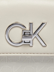 Calvin Klein dámska krémová kabelka - OS (PC4)