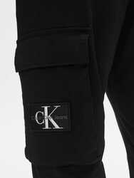 Calvin Klein pánske čierne cargo nohavice - M (BEH)
