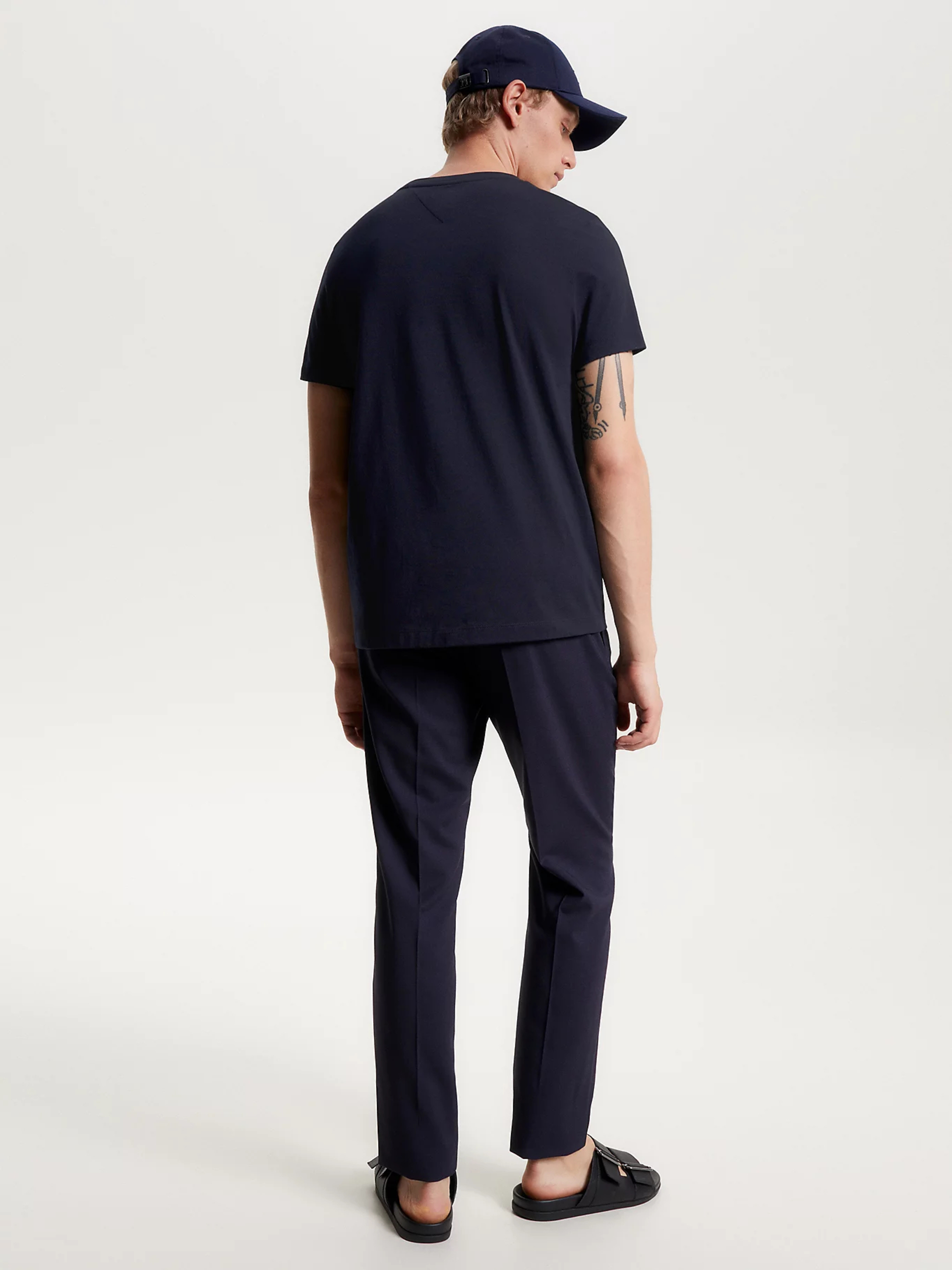 Tommy Hilfiger pánske tmavo modré tričko Monotype - L (DW5)