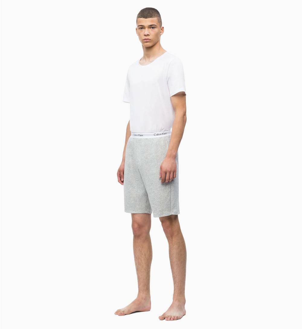 Calvin Klein pánske šedé teplákové šortky - S (080)