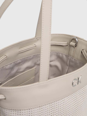 Calvin Klein dámska béžová kabelka - OS (PEA)
