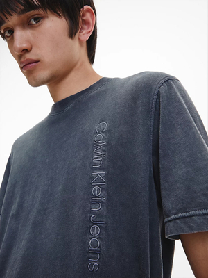 Calvin Klein pánske antracitové tričko - S (PT2)