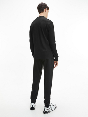 Calvin Klein pánske čierne tričko s dlhým rukávom - M (BEH)