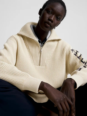 Tommy Hilfiger dámsky béžový sveter - S (ACI)