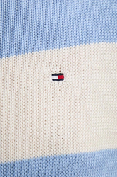 Tommy Hilfiger dámsky pruhovaný sveter - L (C1Z)