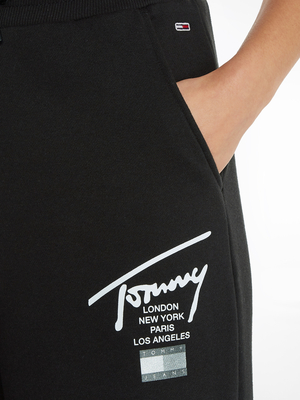 Tommy Jeans dámske čierne tepláky MODERN SIGNATURE - L/R (BDS)