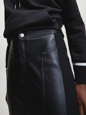 Calvin Klein dámska čierna puzdrová sukňa - XS (BAE)