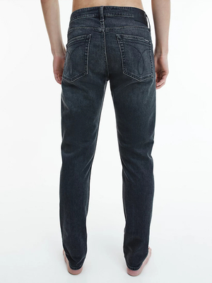 Calvin Klein pánske čierne džínsy - 31/32 (1BY)