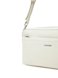 Calvin Klein dámska krémová kabelka - OS (67U)