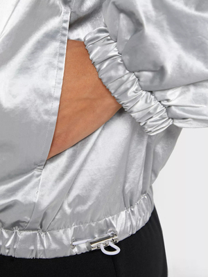 Calvin Klein dámska strieborná bunda - XS (0IN)
