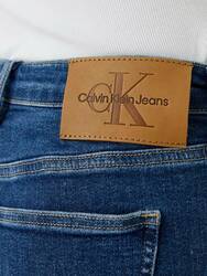 Calvin Klein dámske džínsové šortky - 25/NI (1BJ)
