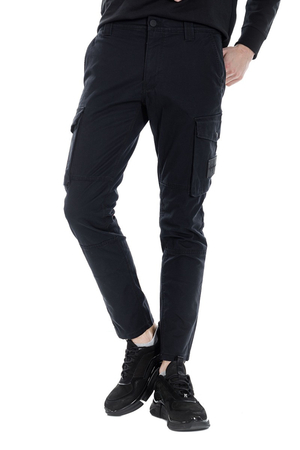 Calvin Klein pánske čierne nohavice - 30/32 (BEH)