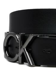 Calvin Klein pánsky obojstranný opasok - 95 (01R)