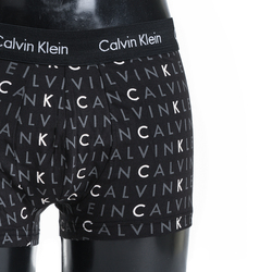 Calvin Klein sada pánskych boxeriek - M (YKS)