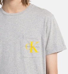 Calvin Klein pánske šedé tričko s kapsičkou - L (035)