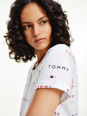 Tommy Jeans dámske biele tričko Logo - S (0LG)