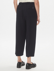 Tommy Hilfiger dámske tmavomodré nohavice  - 34 (DW5)