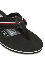 Tommy Hilfiger pánske čierne žabky - 41 (BDS)
