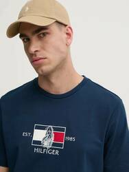 Tommy Hilfiger pánske tmavo modré tričko - S (DAF)