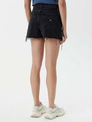 Tommy Jeans dámske čierne džínsové šortky - 25/NI (1BZ)
