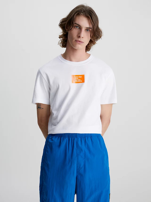 Calvin Klein pánske biele tričko COLORED ADDRESS SMALL BOX