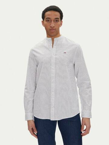 Tommy Jeans pánska biela košeľa