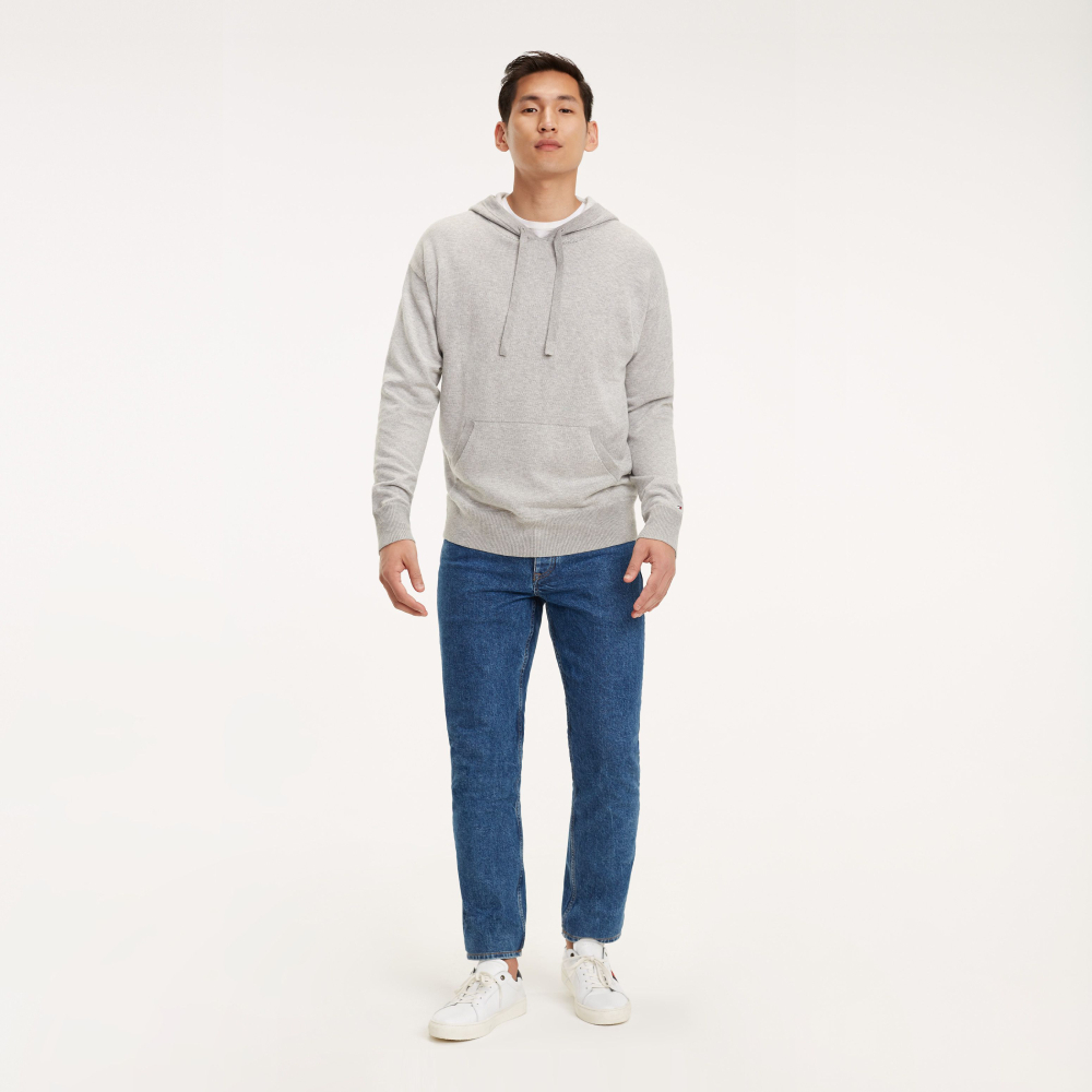 detail Tommy Hilfiger pánsky šedý sveter Hoody