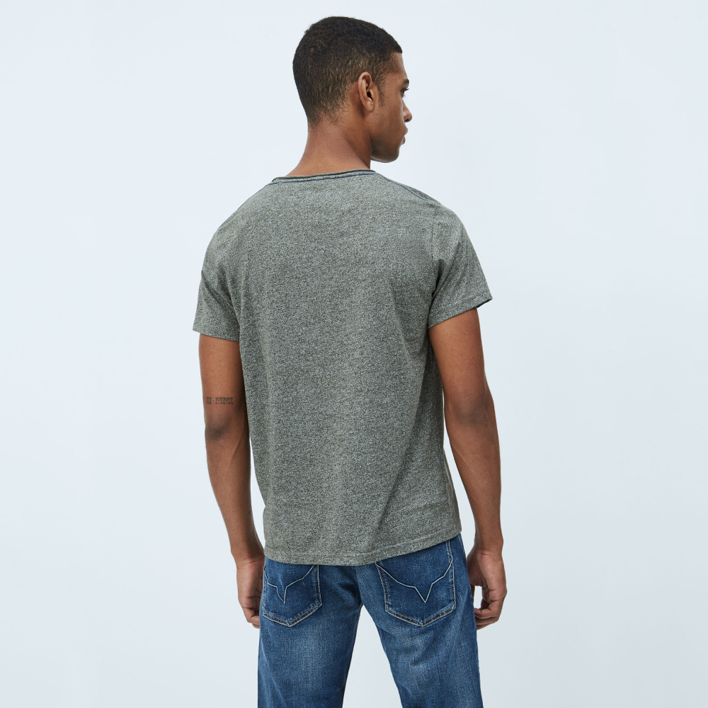 detail Pepe Jeans pánske zelené tričko
