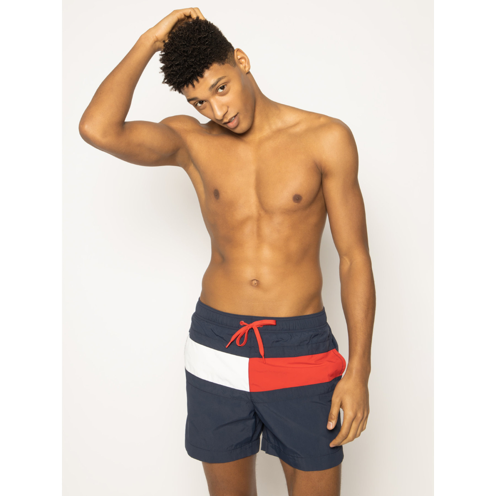 detail Tommy Hilfiger pánske tmavo modré plavky