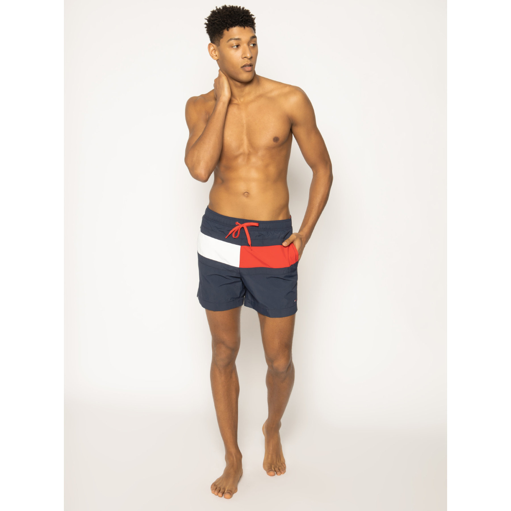 detail Tommy Hilfiger pánske tmavo modré plavky