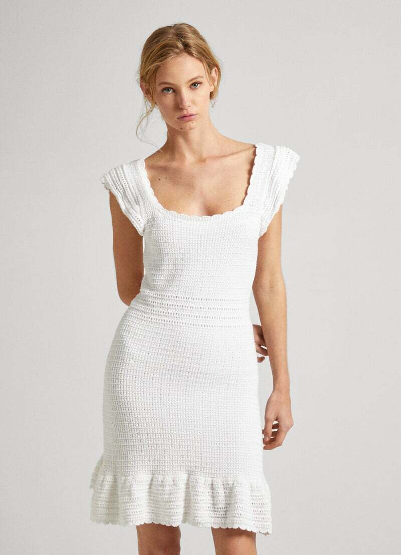 detail Pepe Jeans dámske biele šaty GESA