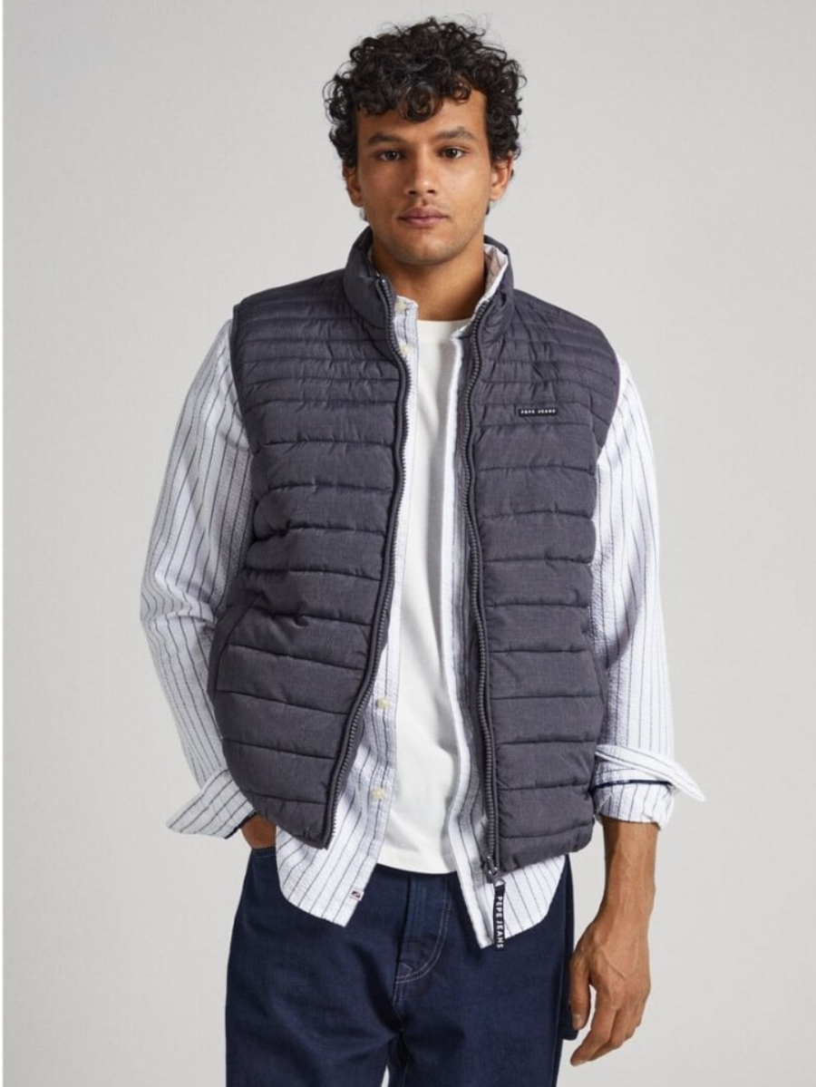 detail Pepe Jeans pánska obojstranná šedá vesta