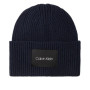 detail Calvin Klein pánska modrá čiapka