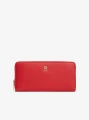detail Tommy Hilfiger dámska červená peňaženka