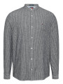 detail Tommy Jeans pánska pruhovaná košeľa
