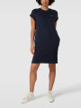 detail Tommy Hilfiger dámske tmavomodré mikinové šaty