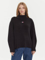 detail TJW MOCKNECK BADGE SWEATER