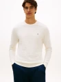 detail Tommy Hilfiger pánsky krémový sveter