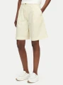 detail Tommy Hilfiger dámske krémové šortky