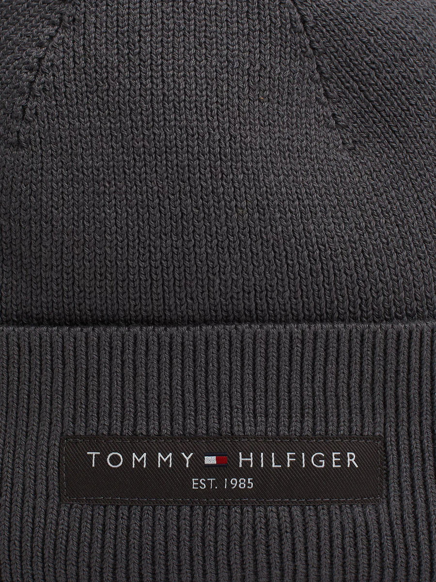detail Tommy Hilfiger pánska šedá čiapka