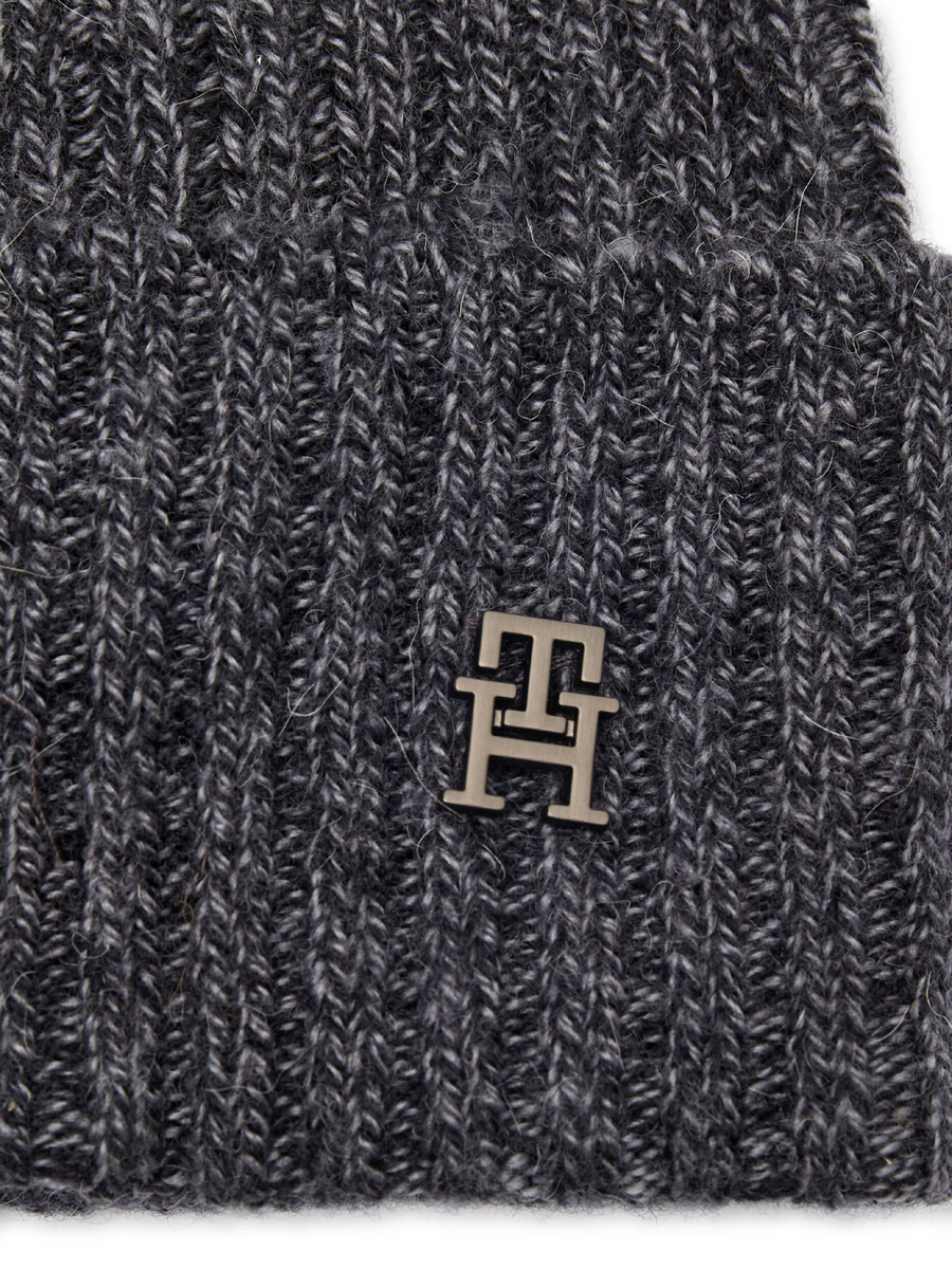 detail Tommy Hilfiger pánska čiapka