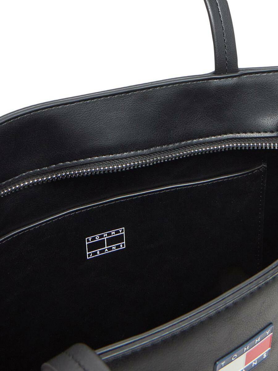 detail Tommy Jeans dámska čierna kabelka