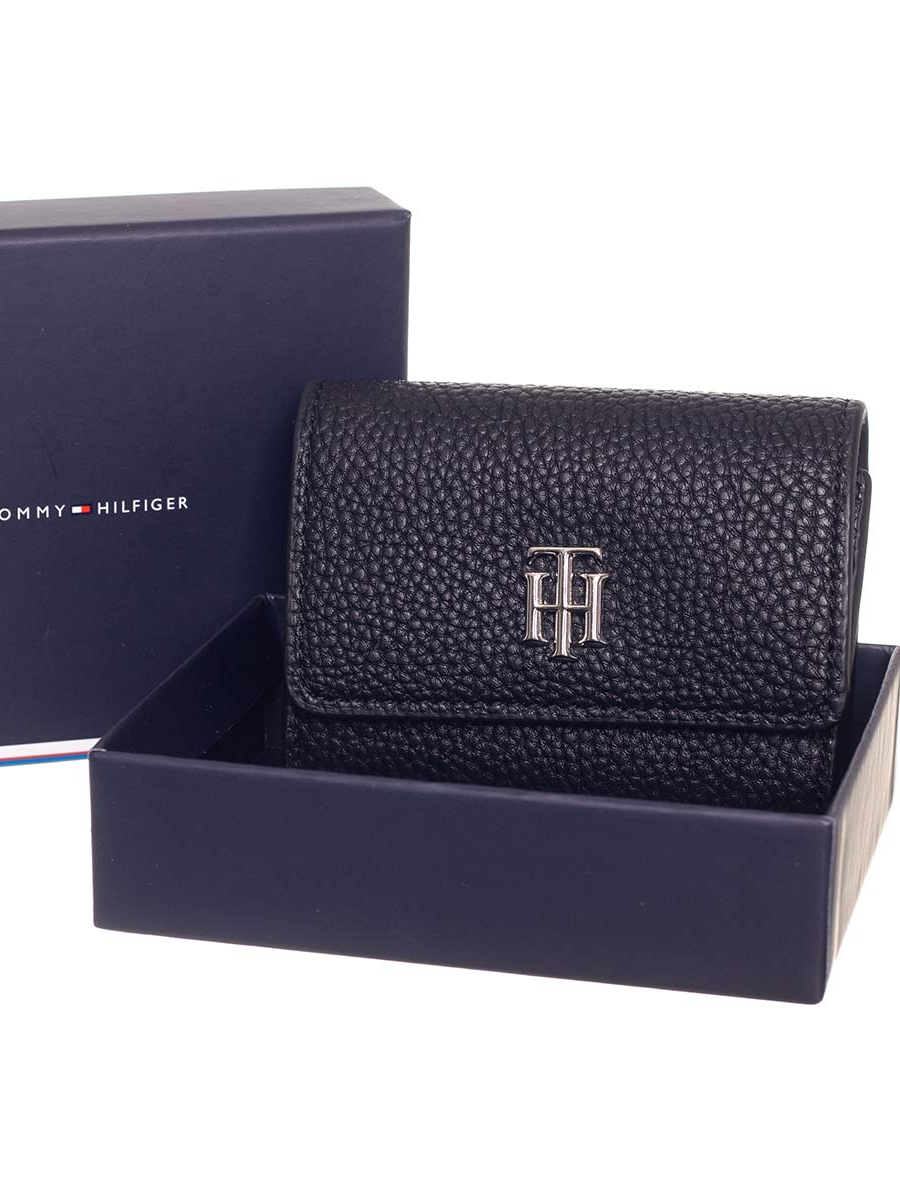 detail Tommy Hilfiger dámska čierna peňaženka