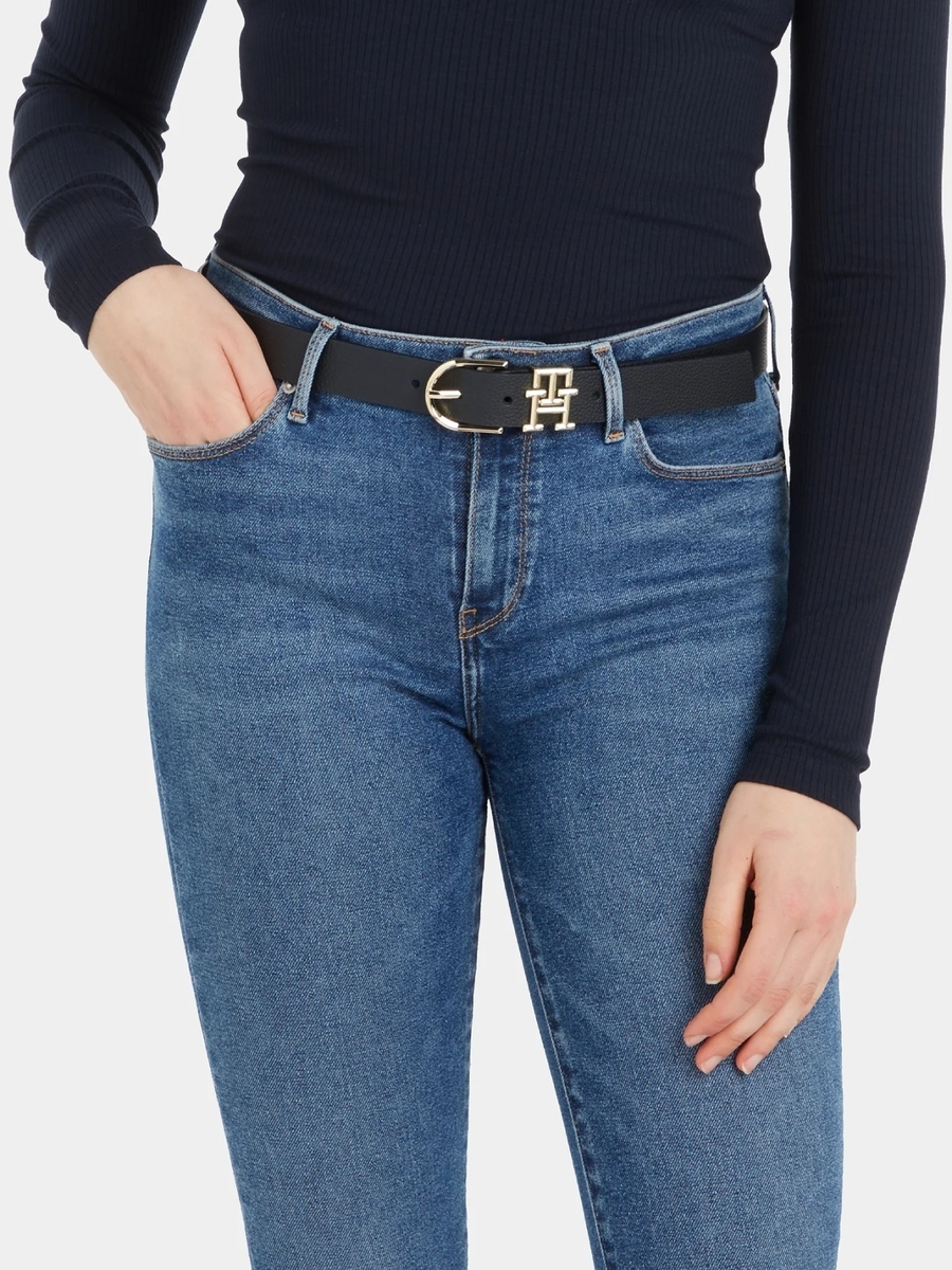 detail Tommy Hilfiger dámsky čierny opasok 