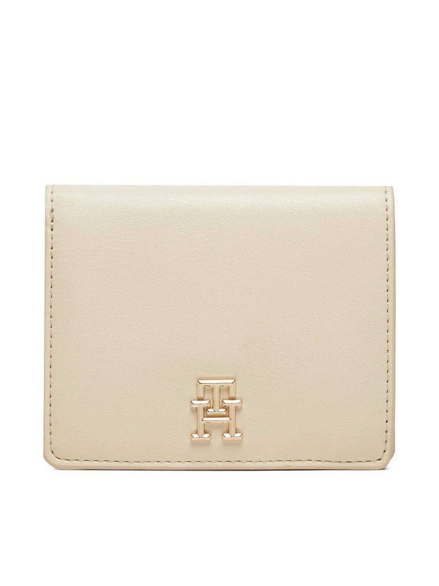 detail Tommy Hilfiger dámska krémová peňaženka