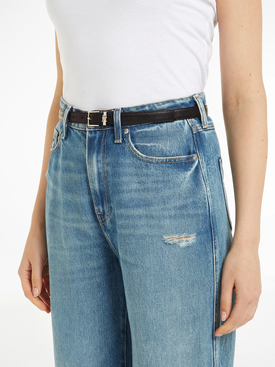 detail Tommy Hilfiger dámsky čierny opasok