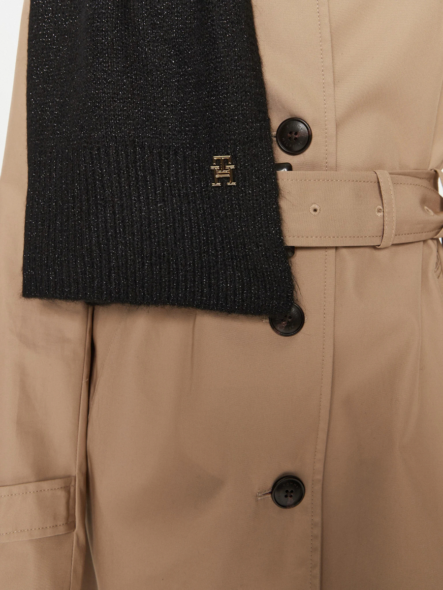 detail Tommy Hilfiger dámska čierna šál
