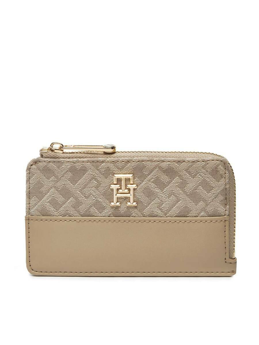 detail Tommy Hilfiger dámska béžová peňaženka na karty