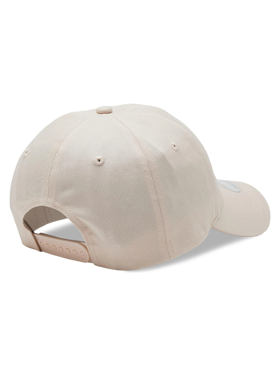 detail Calvin Klein dámska ružová šiltovka