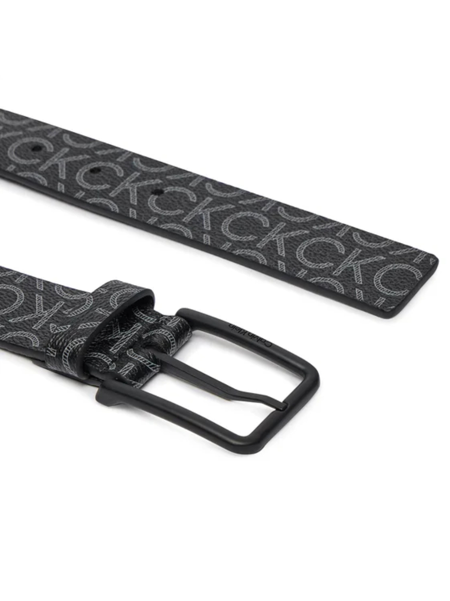 detail Calvin Klein pánsky čierny opasok